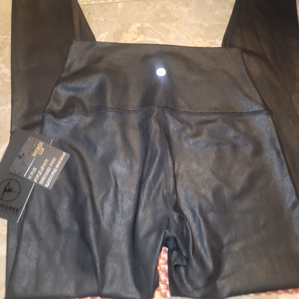 Wet look leggings - Picture 1 of 5